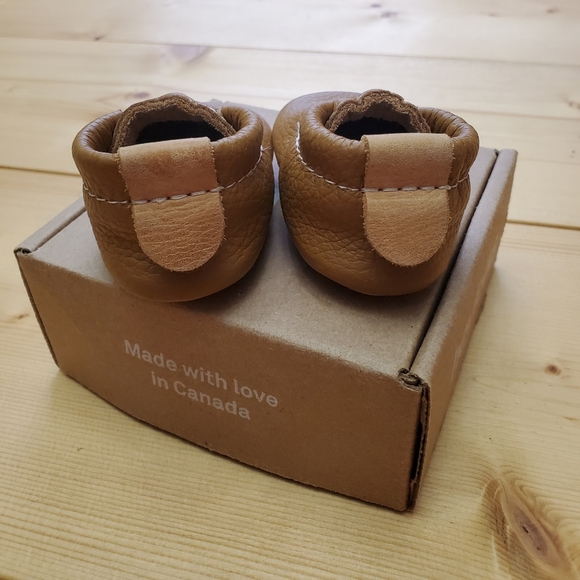 Heyfolks toffee newborn shoe - Picture 5 of 5